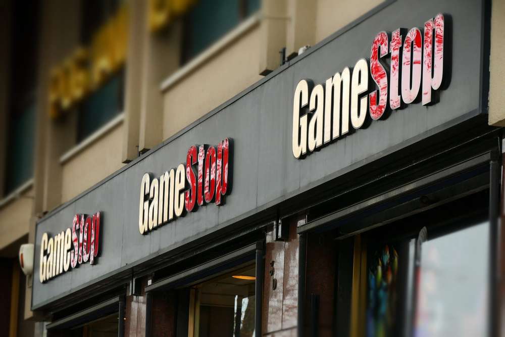 GameStop CEO'su Ryan Cohen için önerilen 35 milyar dolarlık ücret paketine yatırımcıdan dava